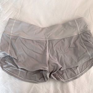 Lululemon speed up shorts 2.5”